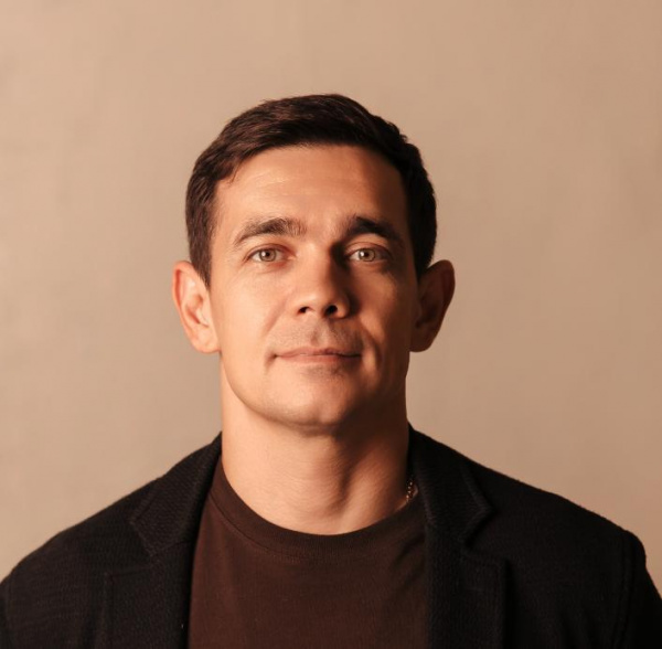Виталий Юлдашев<br><span>Генеральный директор</span>